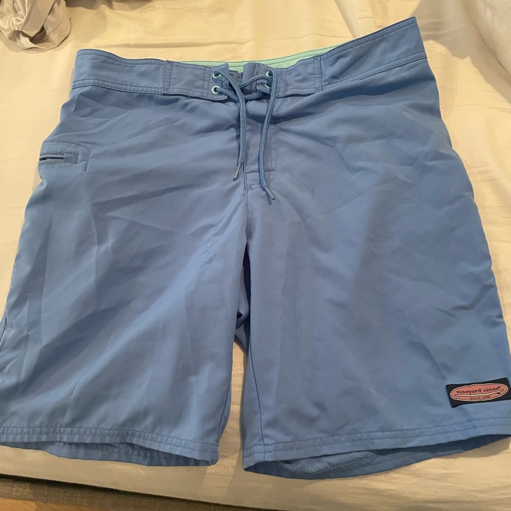 Vineyard vines size 32